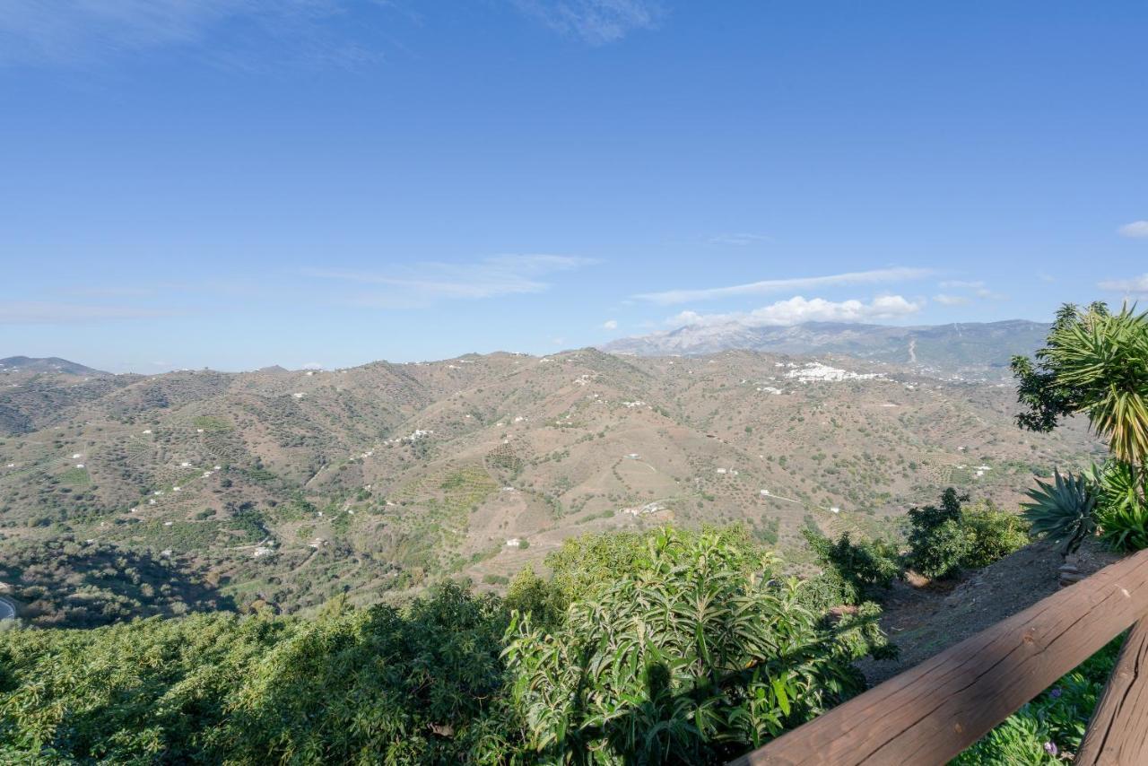 Cortijo La Rijana Villa Sayalonga Exteriör bild